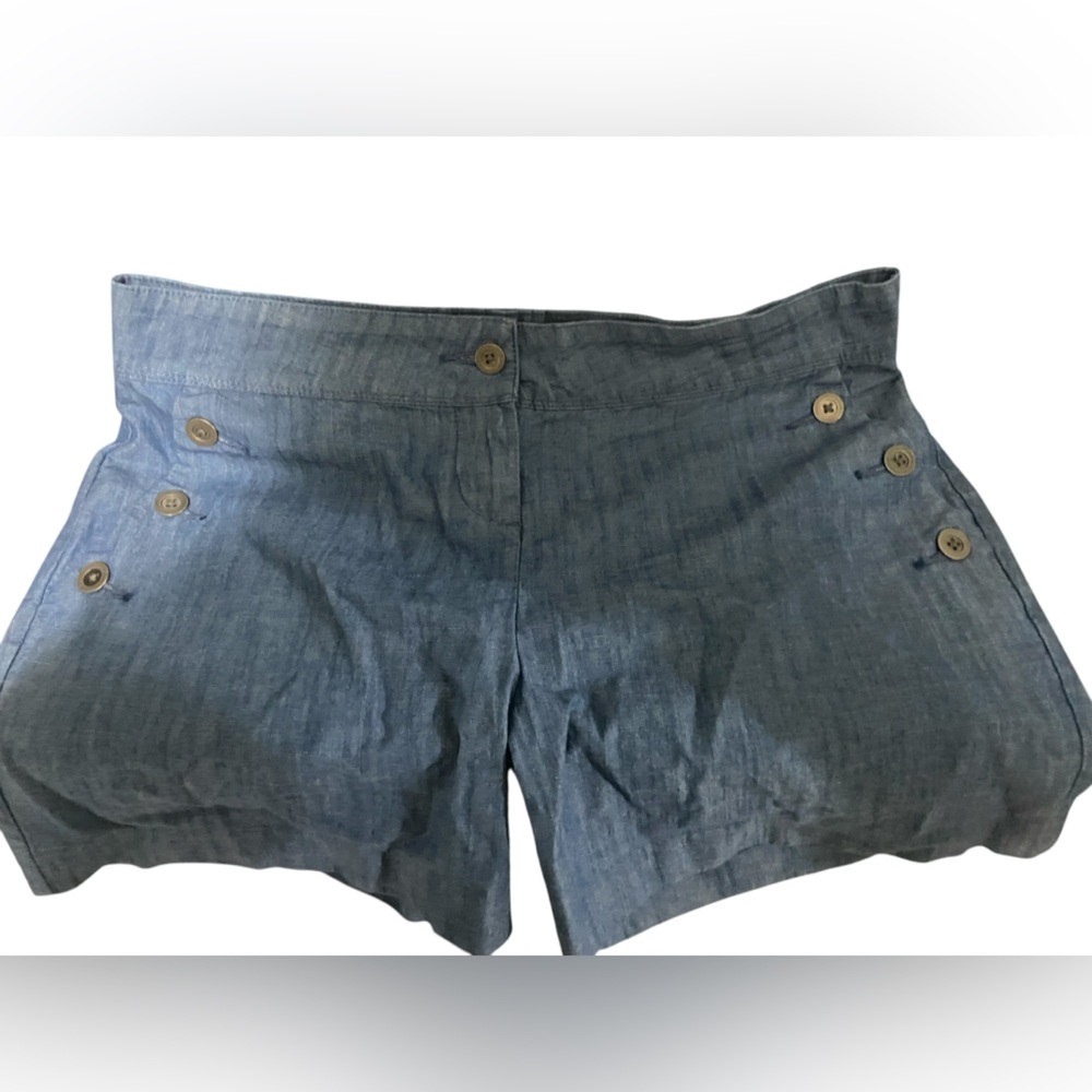 Isaac Mizrahi shorts size 8